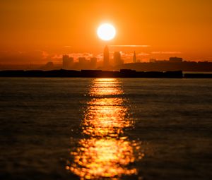 Preview wallpaper bay, sunset, skyline, city, ohio, usa