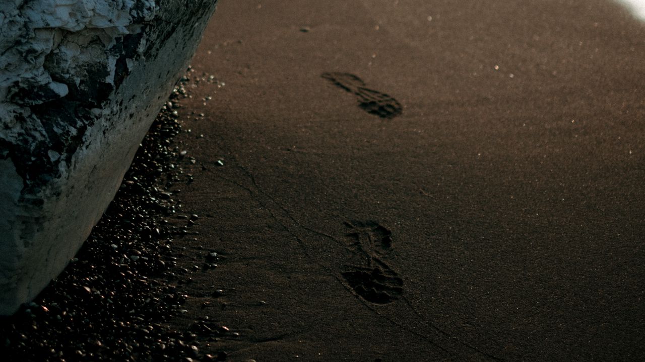 Wallpaper beach, rocks, sand, footprints