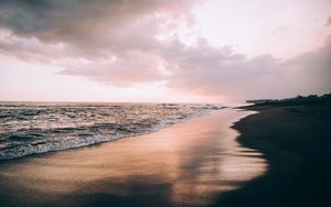Preview wallpaper beach, sea, clouds, twilight