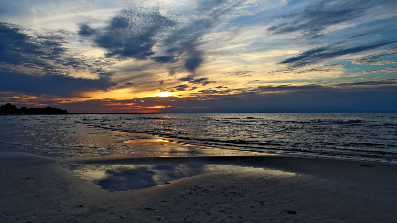 Wallpaper beach, sea, horizon, clouds, sunset, dark