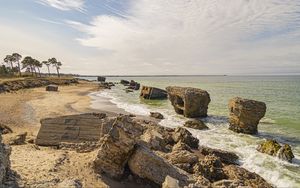 Preview wallpaper beach, sea, ruins, trees, landscape
