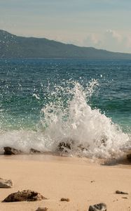Preview wallpaper beach, sea, water, spray, landscape
