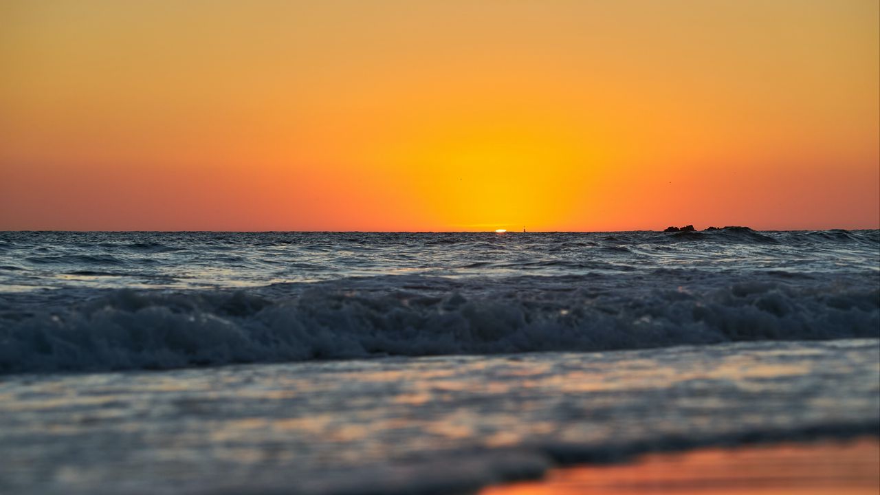 Wallpaper beach, sea, waves, sunset, horizon