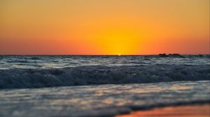 Preview wallpaper beach, sea, waves, sunset, horizon