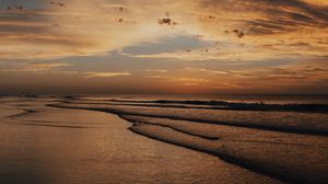 Preview wallpaper beach, sea, waves, sunset, dusk