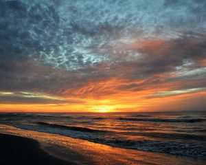 Preview wallpaper beach, sea, waves, sunset, nature, landscape