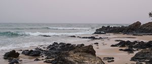 Preview wallpaper beach, seagulls, birds, rocks, waves