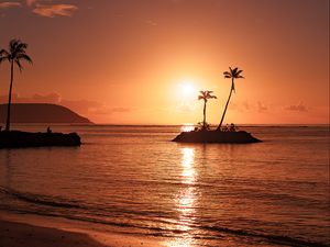 Preview wallpaper beach, sunset, island, sea, palm trees