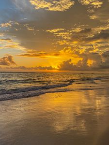 Preview wallpaper beach, sunset, waves, sea