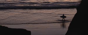 Preview wallpaper beach, surfer, silhouette, dark, dusk