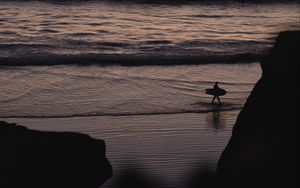 Preview wallpaper beach, surfer, silhouette, dark, dusk