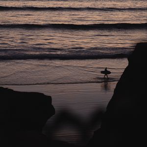 Preview wallpaper beach, surfer, silhouette, dark, dusk