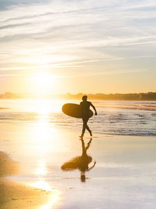 Preview wallpaper beach, surfing, board, sunset, sea, sun