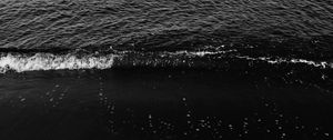 Preview wallpaper beach, waves, bw, sea, dark