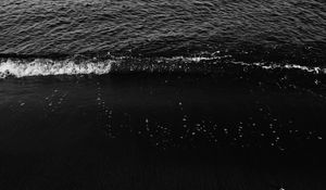 Preview wallpaper beach, waves, bw, sea, dark