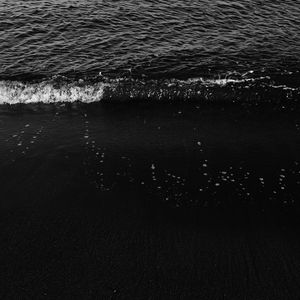 Preview wallpaper beach, waves, bw, sea, dark