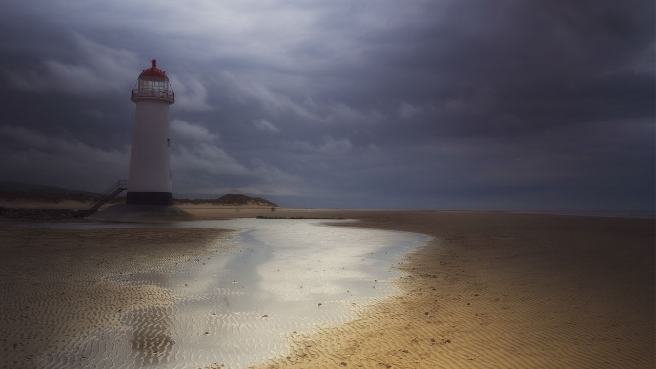 Wallpaper beacon, great britain, england, cloudy, white, protected, sand, sky