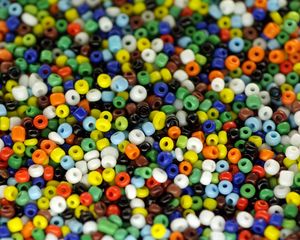 Preview wallpaper beads, colorful, lots