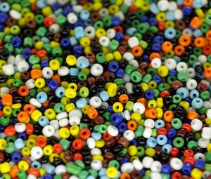 Preview wallpaper beads, colorful, lots