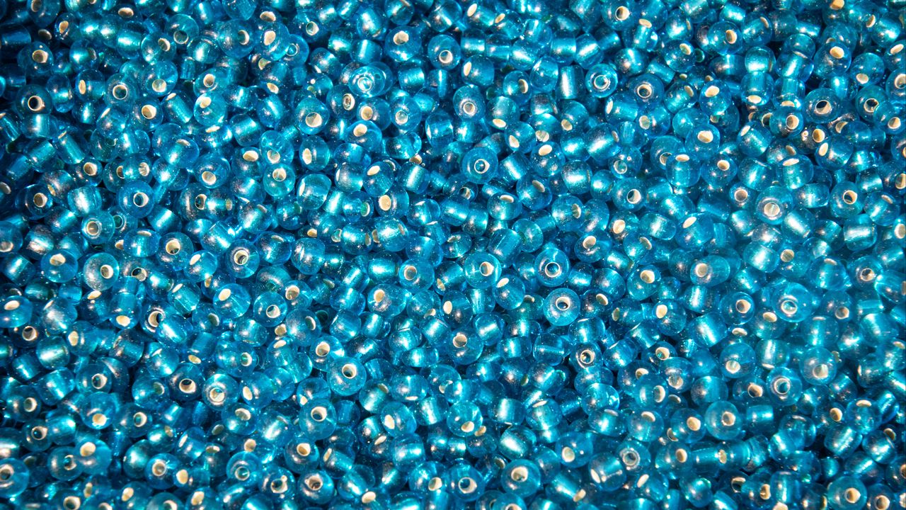 Wallpaper beads, glitter, glass