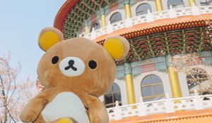 Preview wallpaper bear cub, toy, cute, building, architecture