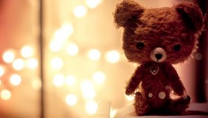 Preview wallpaper bear, toy, soft, glare