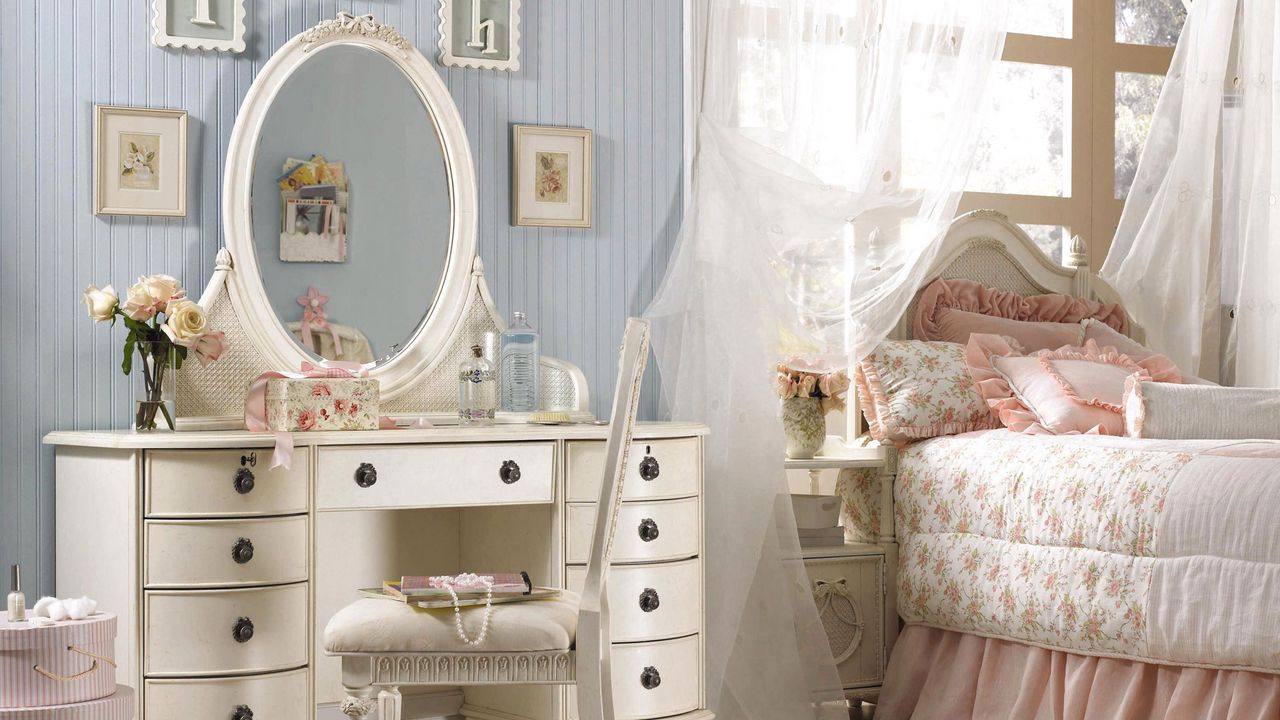 Wallpaper bed, table, dresser, mirror, chair, grace