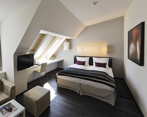 Preview wallpaper bedroom, room, bedding, tv