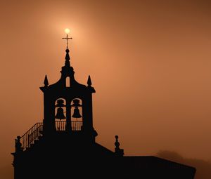 Preview wallpaper bell tower, building, silhouette, evening