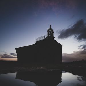 Preview wallpaper bell tower, buildings, silhouette, evening