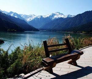 Preview wallpaper bench, lake, mountains, vegetation, shade