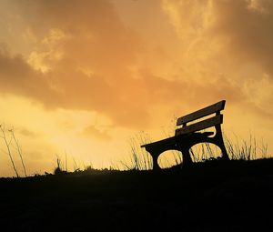 Preview wallpaper bench, sky, grass