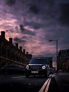 Preview wallpaper bentley, car, front view, road