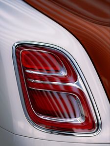 Preview wallpaper bentley, taillight, car, optics