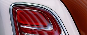 Preview wallpaper bentley, taillight, car, optics