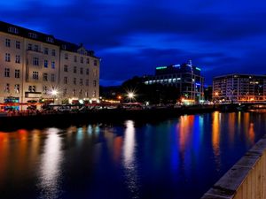 Preview wallpaper berlin, germany, night, river, beach, building