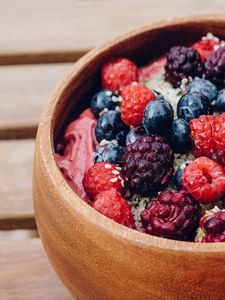 Preview wallpaper berries, bowl, breakfast, dessert