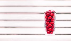 Preview wallpaper berries, fruit, glass, red, white