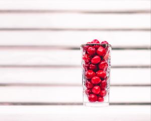 Preview wallpaper berries, fruit, glass, red, white