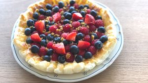 Preview wallpaper berries, pie, dessert, food, summer