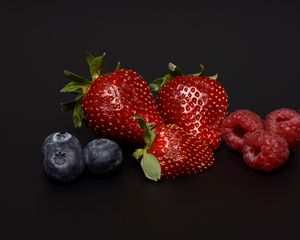 Preview wallpaper berries, strawberries, blueberries, raspberries