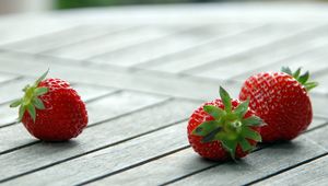 Preview wallpaper berries, strawberries, close-up