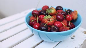 Preview wallpaper berries, strawberry, cherry, black cherry, vitamins