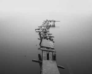 Preview wallpaper berth, bw, minimalism, ruins, gloomy, old