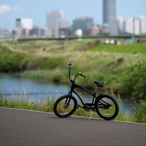 Preview wallpaper bicycle, bike, black, side view