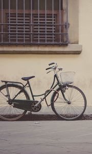 Preview wallpaper bicycle, building, street