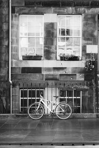 Preview wallpaper bicycle, building, windows, bw