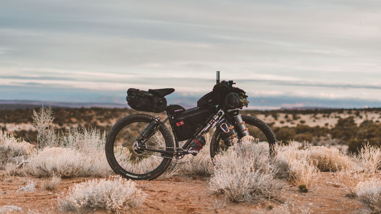Wallpaper bicycle, desert, wheels