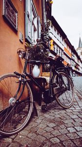 Preview wallpaper bicycle, retro, vintage, building, city