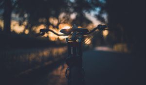 Preview wallpaper bicycle, seat, evening